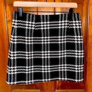 Pink lily plaid wool skirt